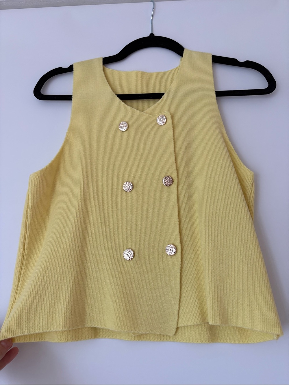 Sleeveless Double-Breasted Yellow Knit Top
